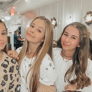 Meet your Posher, Sophia